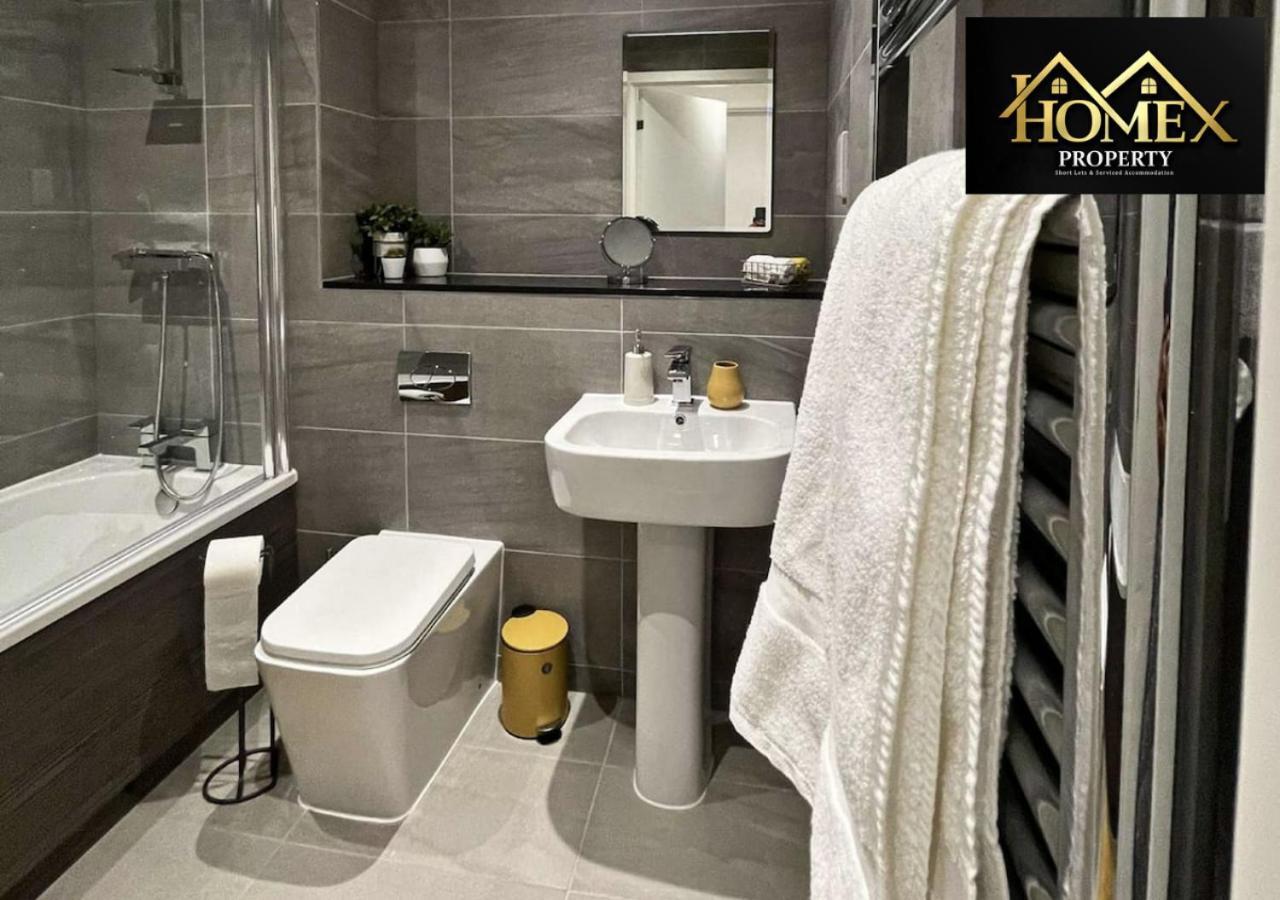 Great Luxury Two Bedroom By Homex Serviced Apartment *